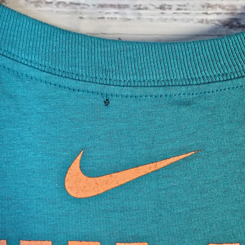 Nike Miami Dolphins Football Hill‎ #10 Graphic Tee NWT Men’s Small Aqua NFL